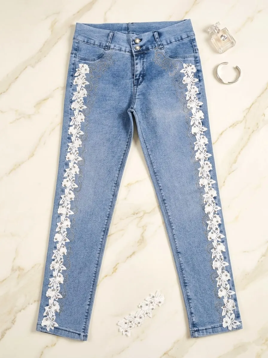 بنطلون جينز  فل ليكرا موديل دانتيل الاطراف 👖✨