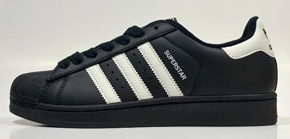 Adidas Superstar