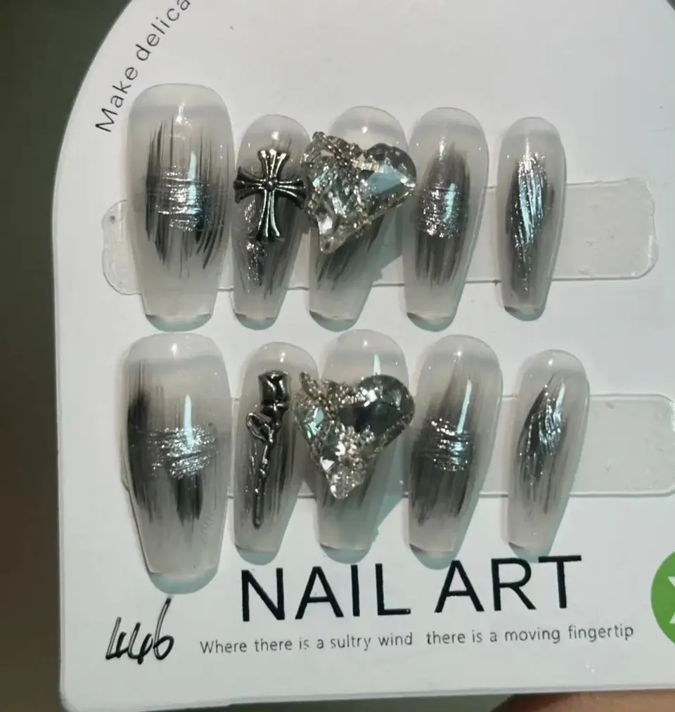 ✧   Chrome Hearts Nails 