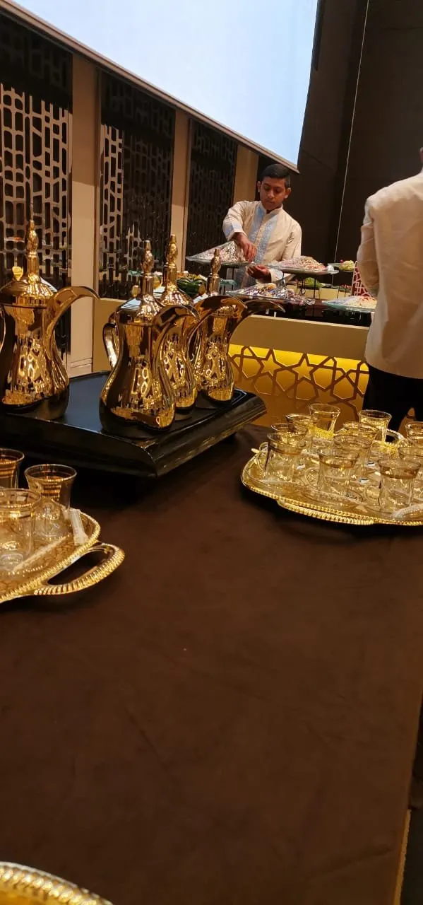 أفضل صبابين 0509199239 قهوجيين بالرياض – ضيافة ملكية VIP تبيض وجهك قدام ضيوفك! 👑☕