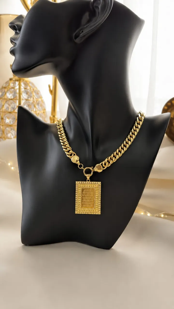 طوق زرد عريض
