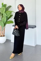 أسود