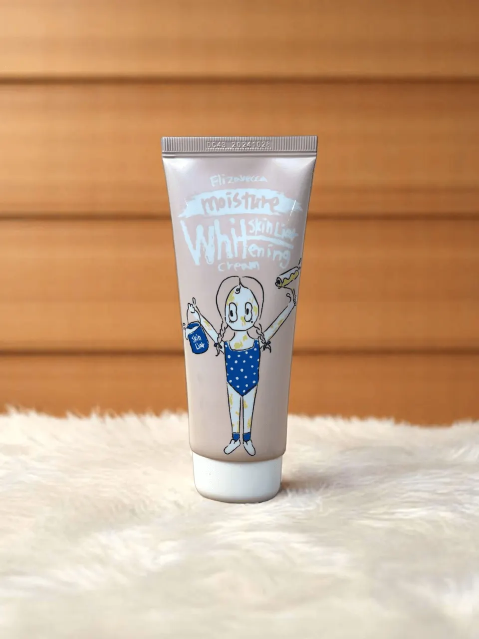 سپیکەرەوەی جەستەی ئەلیزاڤێکا