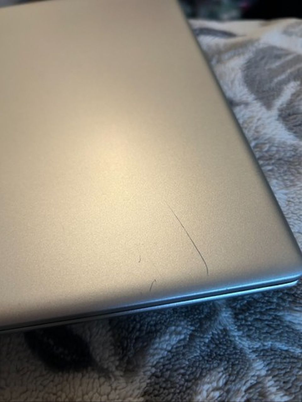 Apple MacBook Pro 13-inch (C-Grade)