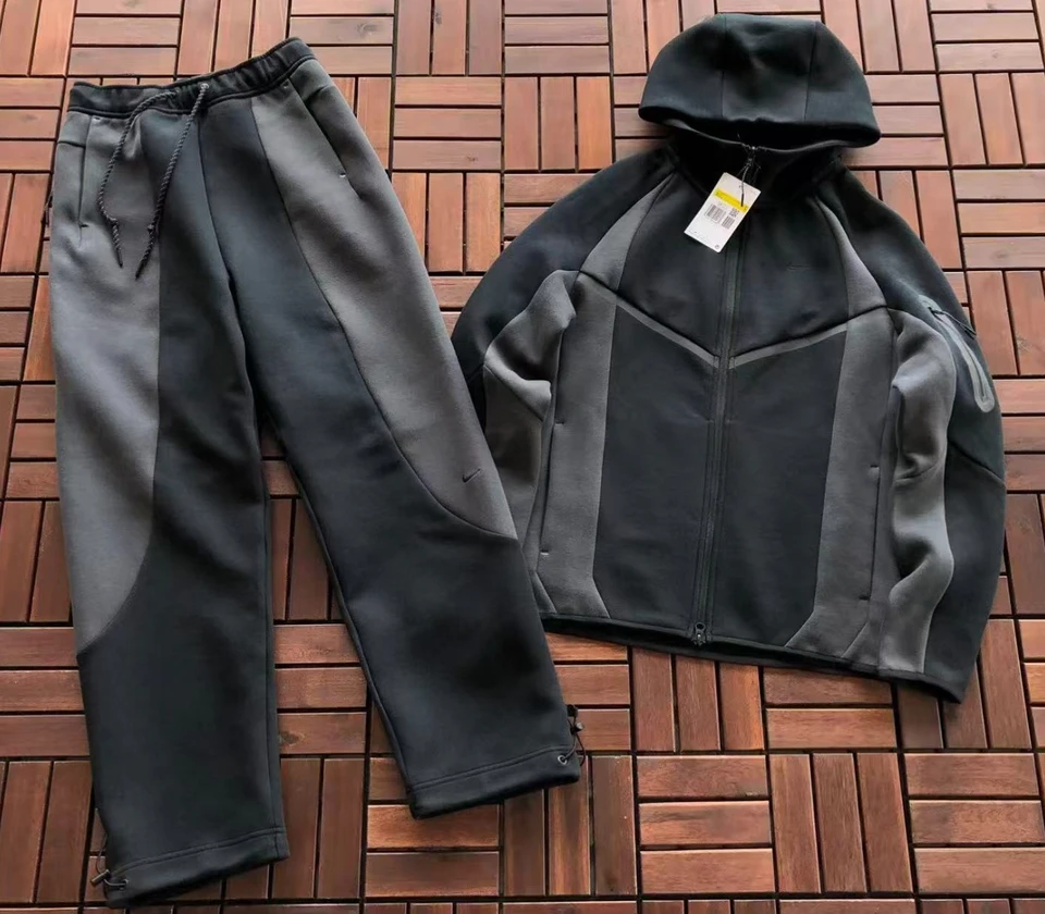 Nike Tech