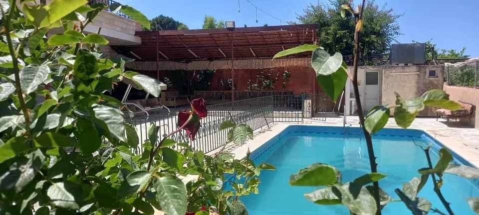 مزرعة كروم مضايا 