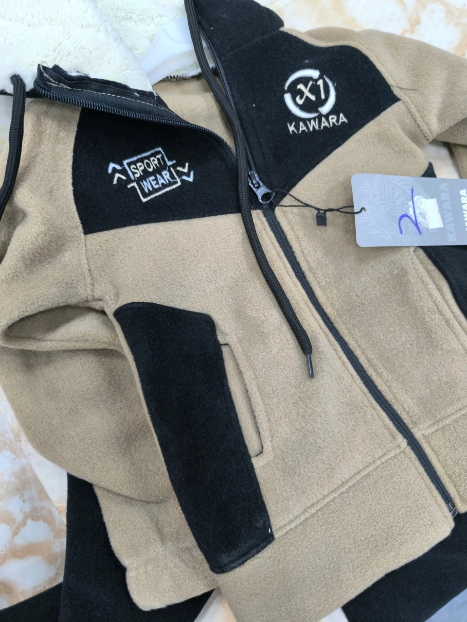 طقم رياضي شتوي للأطفال أناقة ودفء 🧥❄️