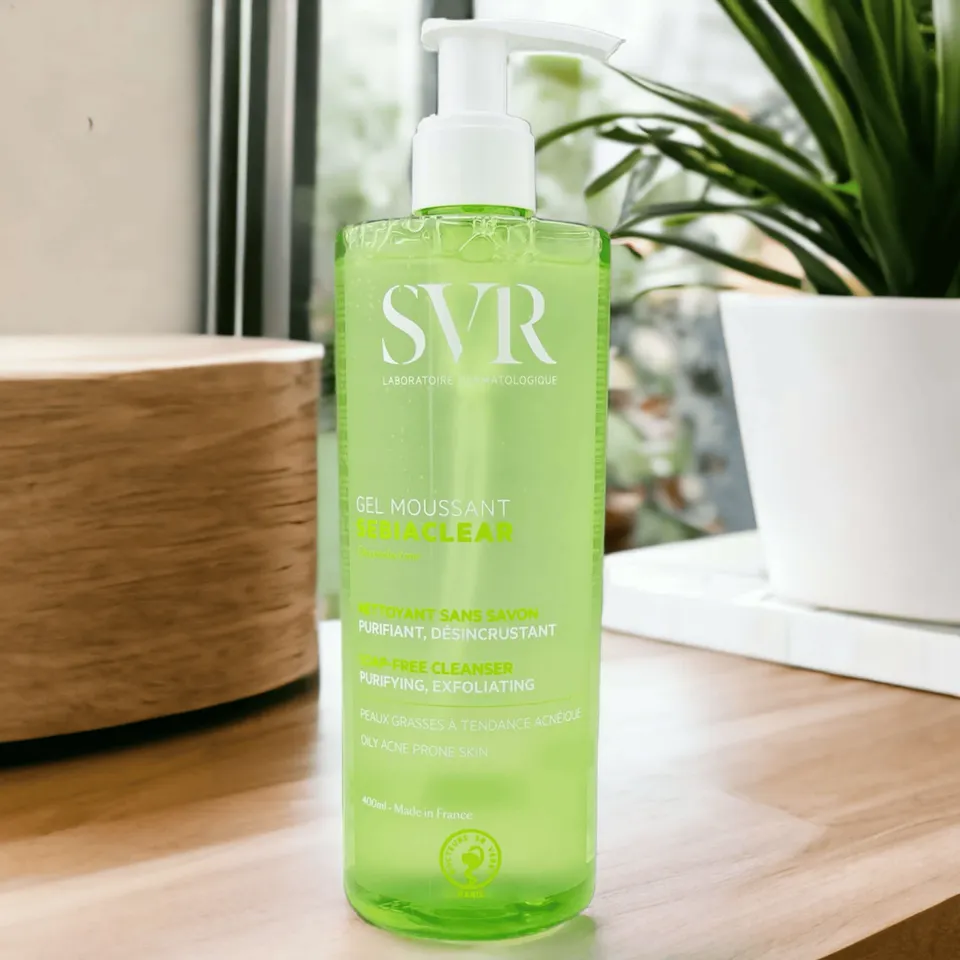 جل منظف خالي من الصابون من ماركة SVR Sebiaclear
