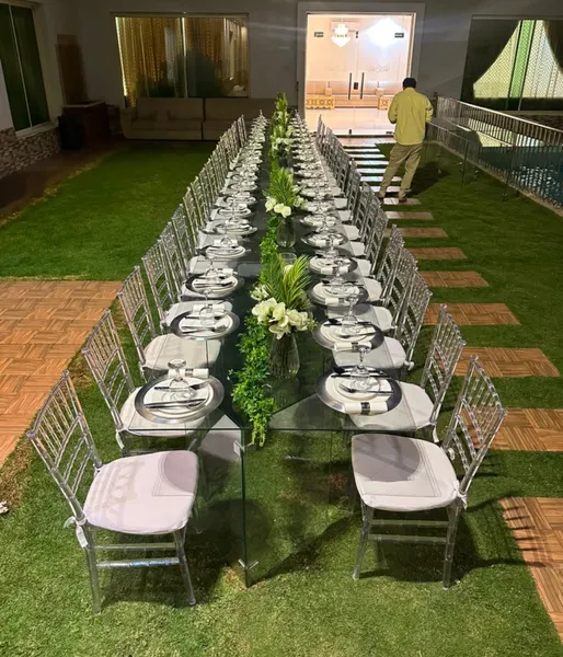 تأجير طاولات طعام كراسي 