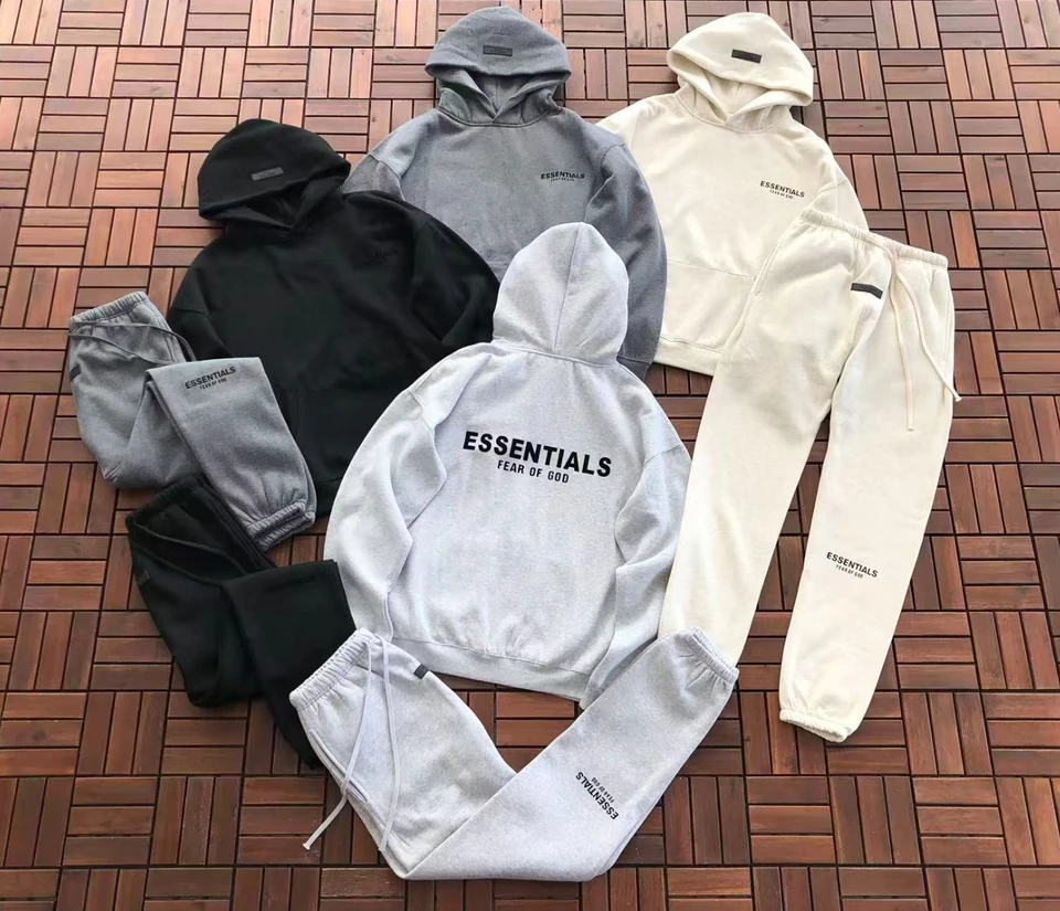 Essential Hoddie