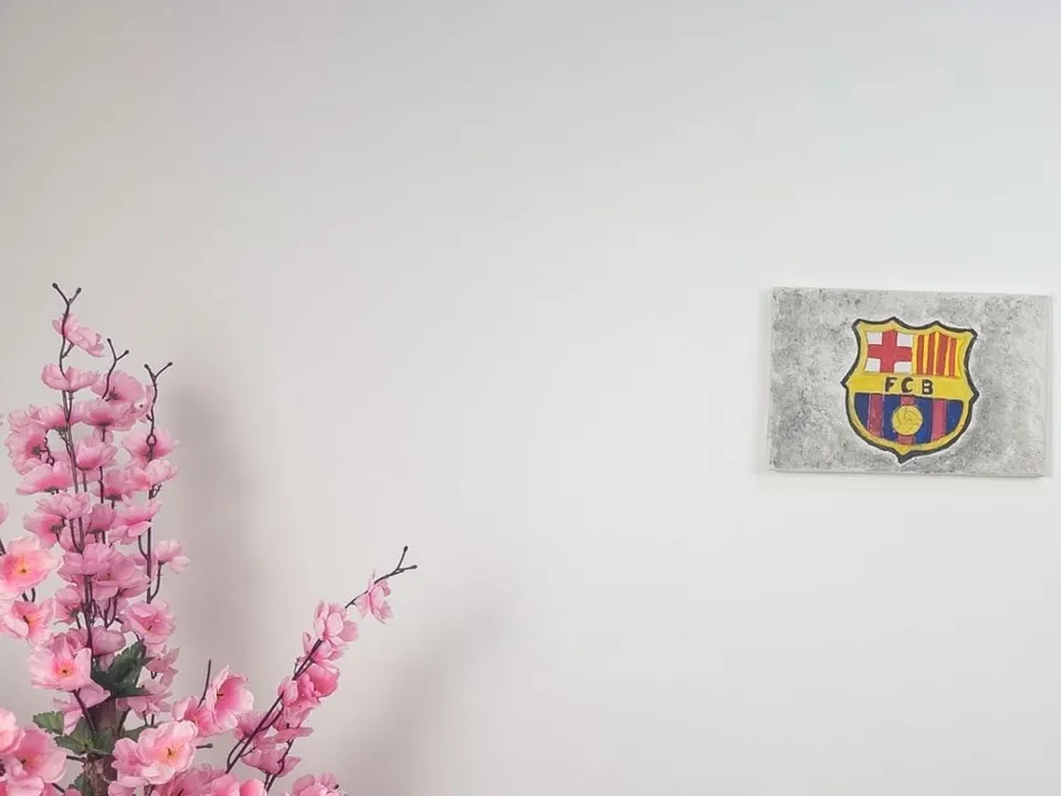 "برشلونة بلمسة ميرا"