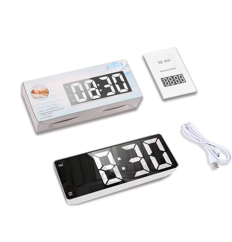 ساعة رقمية LED