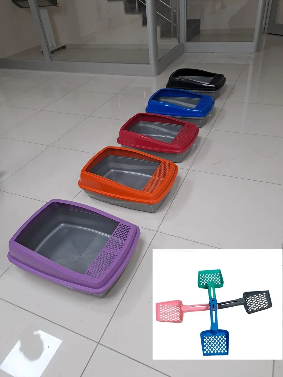 cat litter box