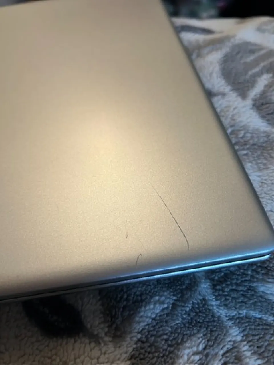 Apple MacBook Pro 13-inch (C-Grade)