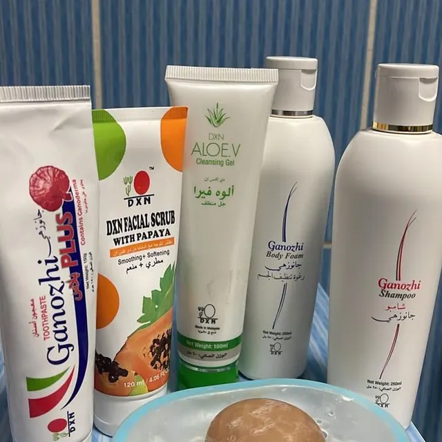 منتجات التجميل والعناية بالبشرة 