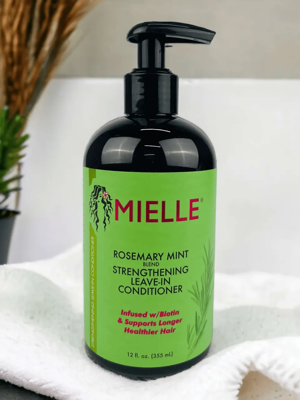کۆندیشنەری بەهێزکەری Mielle Leave-In ڕۆزماری و نەعنا