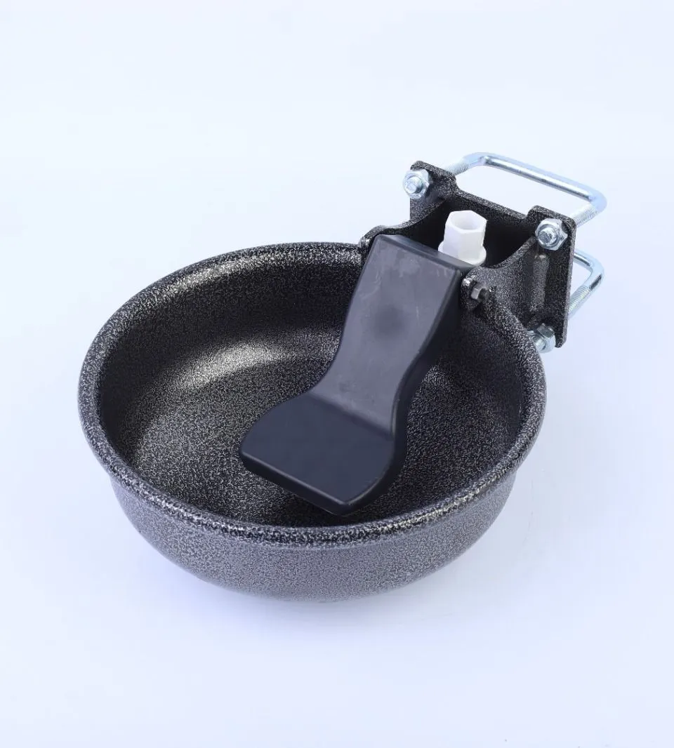 سقاية ماء من الفولاذ