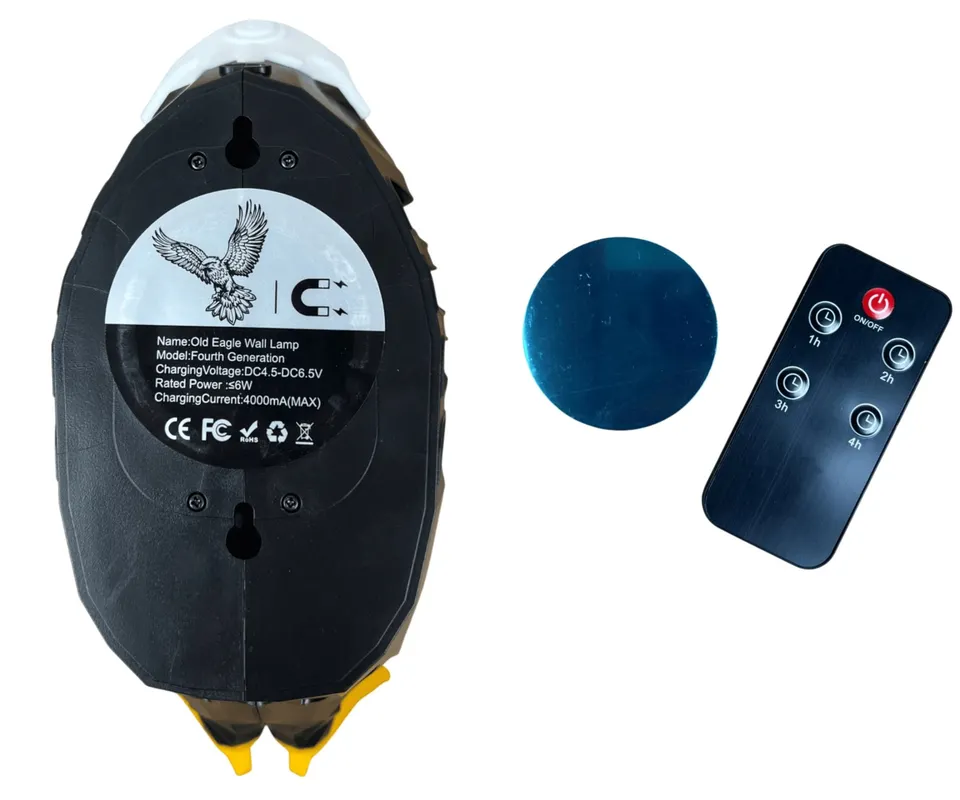 انارة جدارية على شكل صقر