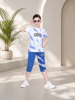 أزرق