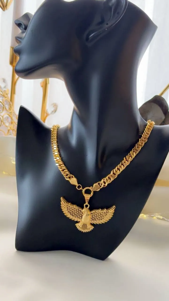 طوق زرد عريض