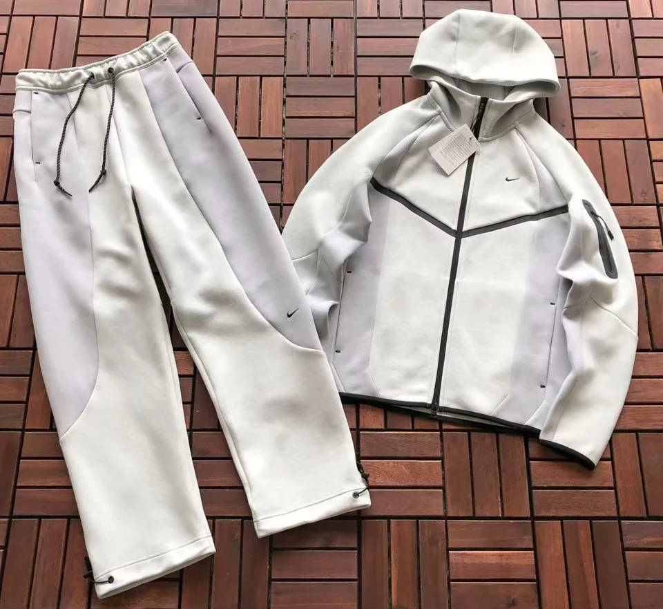 Nike Tech