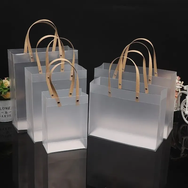 حقيبة هدايا بلاستيكية شفافة جزئيًا