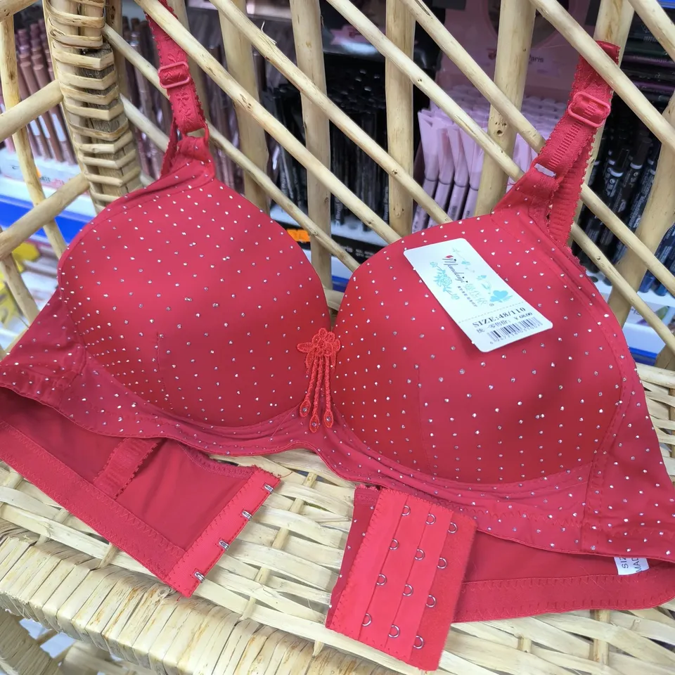 حمالة صدر حشوة عادي جامبو  الماس ✨