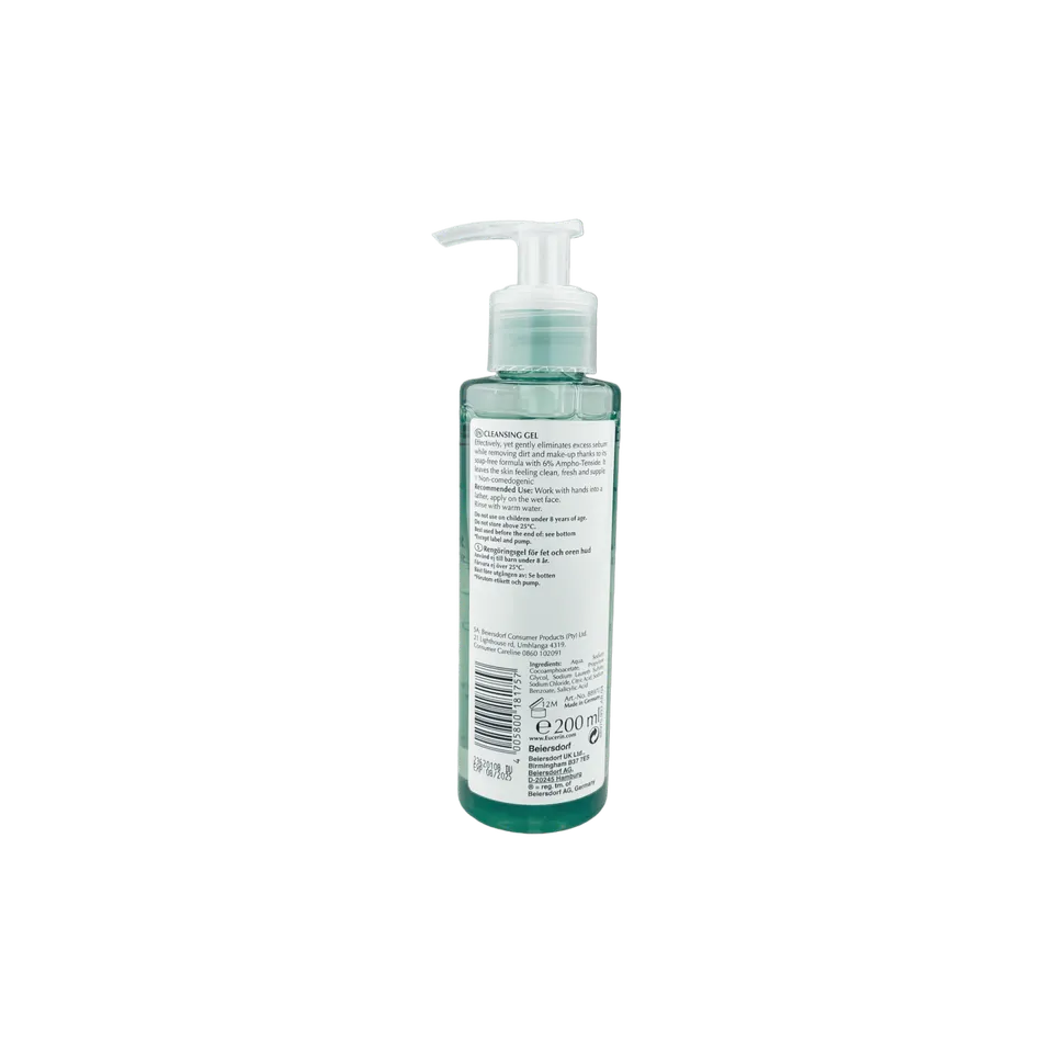 جل التنظيف المتحكم في الزيت من ماركة Eucerin
