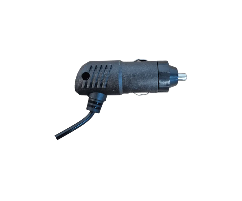 شاحن السيارة المتكامل – 3 مخارج ولاعة + USB
