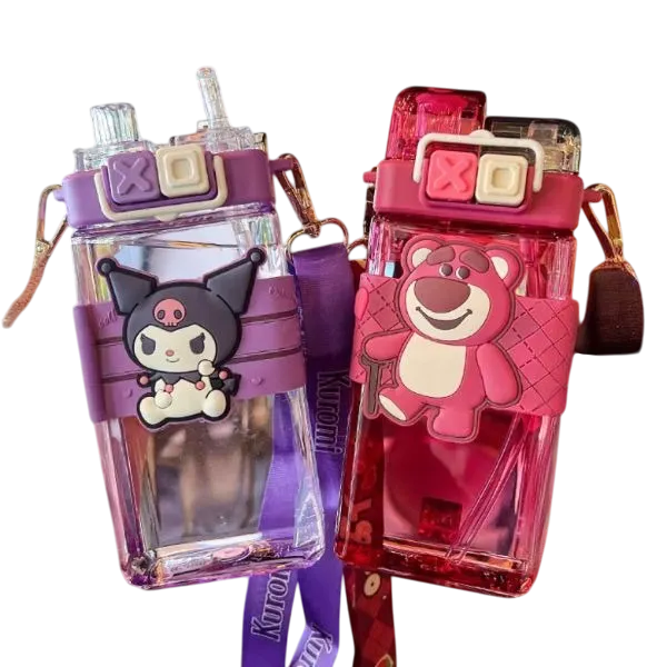 زجاجة مياه مزدوجة الشفاط بطبعة كرتونية، سعة ٥٨٠ مل