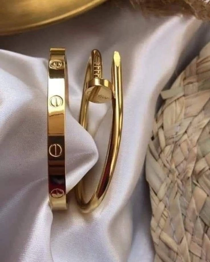 اسورة استلس سعودي 
