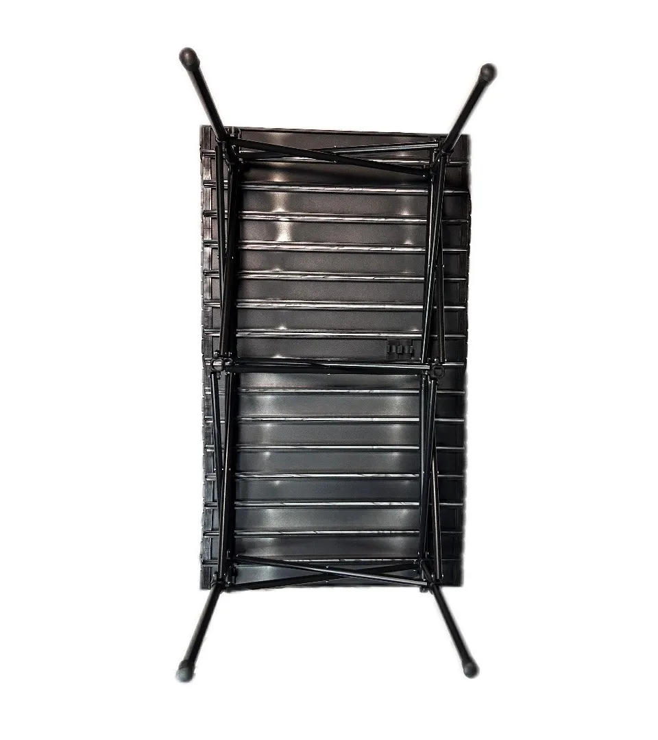 مێزی گەورەی پیکنیک