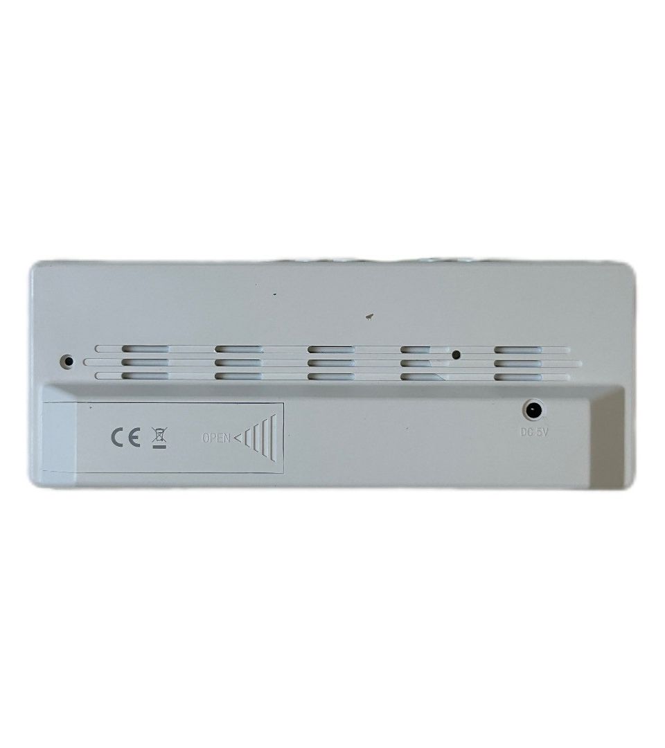 ساعة رقمية LED