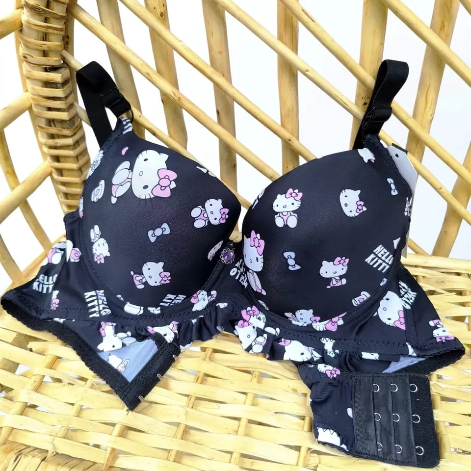 حمالة صدر حشوة نص دبل  فيها سيخ🎀