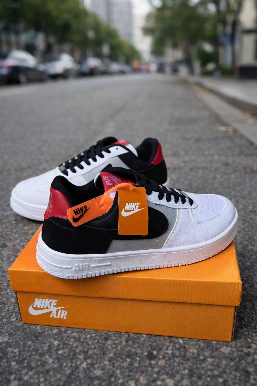 NIKE AIR FORCE