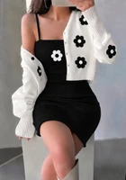 أسود
