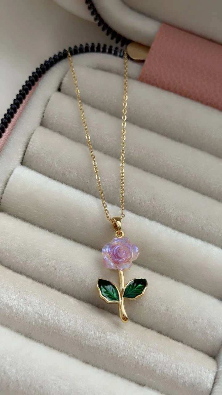 طوق روسي وردة