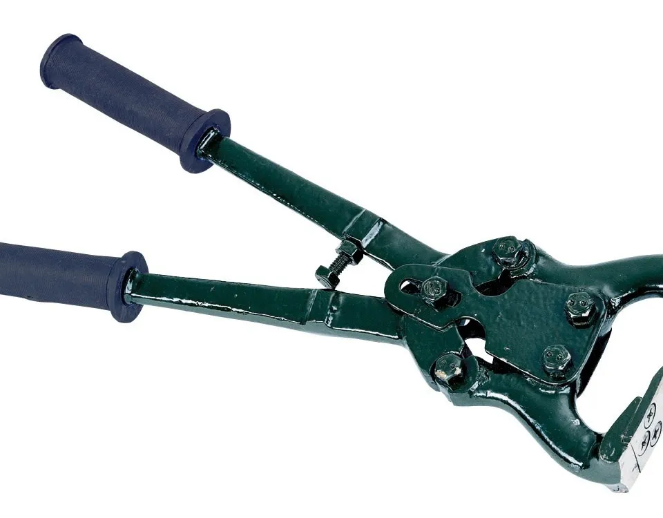 مقص حوافر الابقار