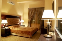 جونيور سويت