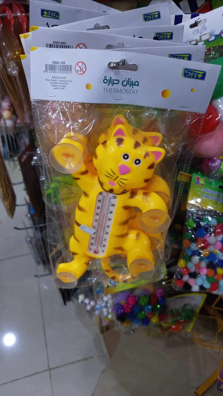 ميزان حرارة على شكل قطة لطيف