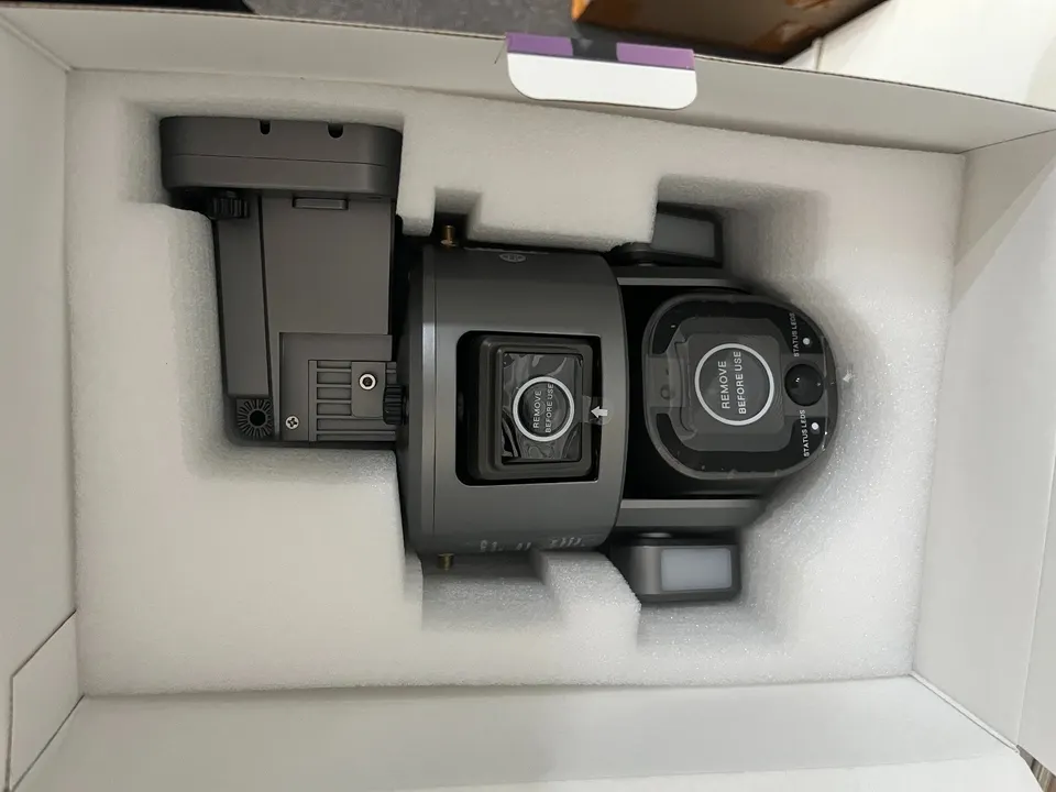 كاميرا طاقه شمسيه تعمل بالسيم كارد 