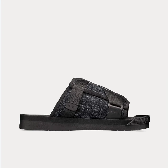 SLIPPERS