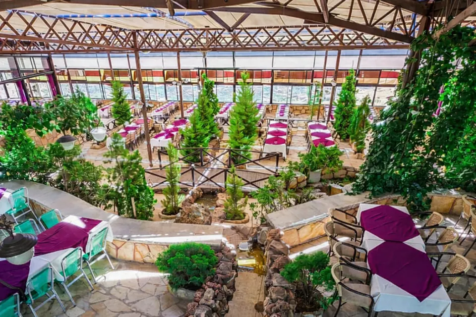 مطعم كرم العلالي