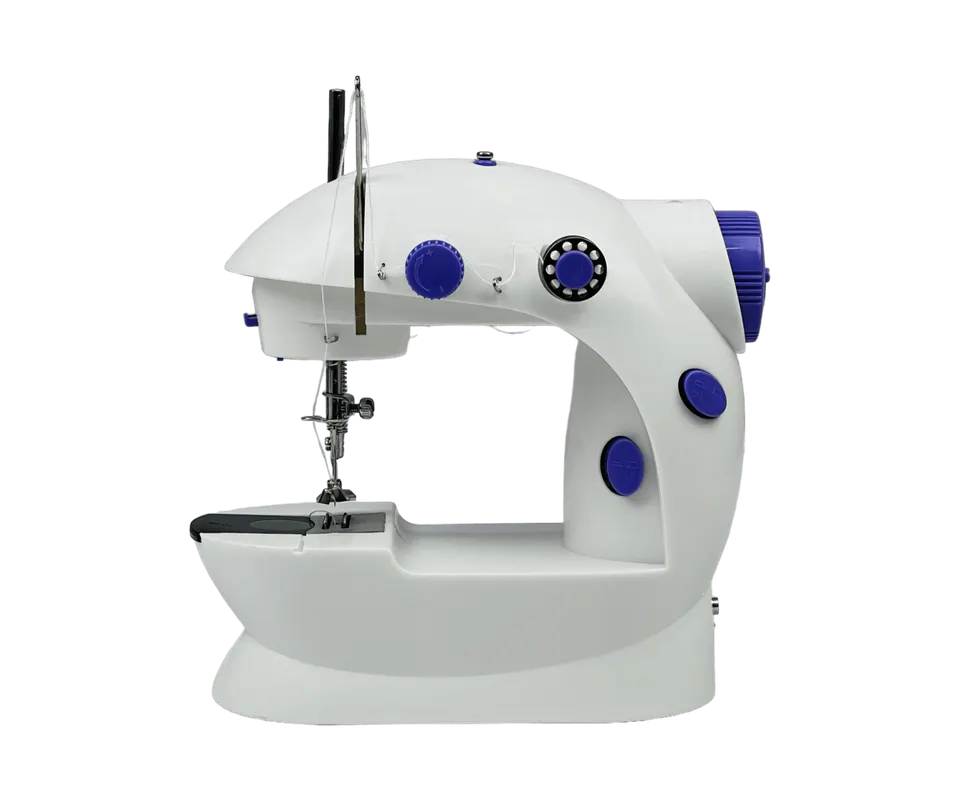 مكينة خياطة وسط
