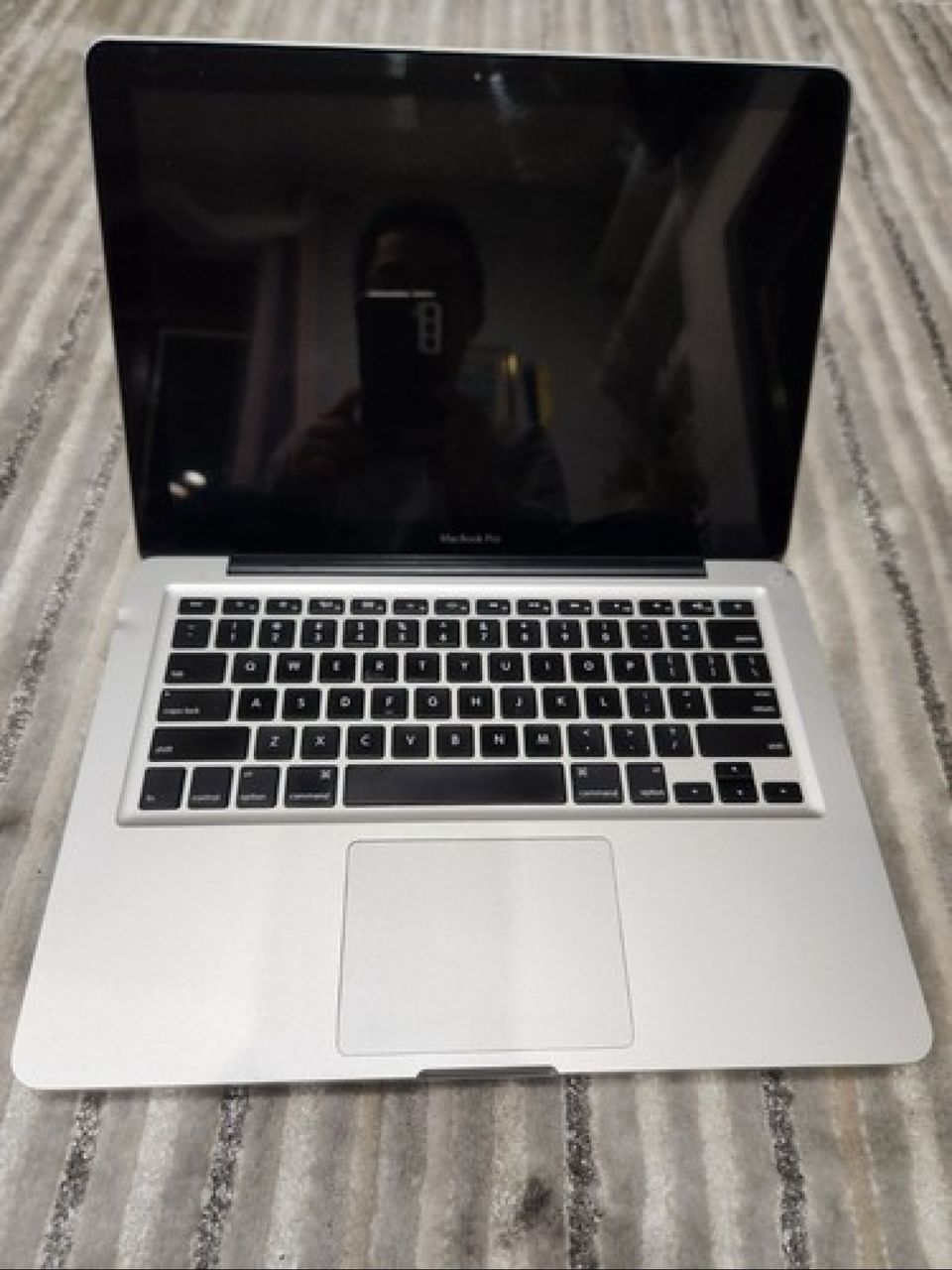 Apple MacBook Pro 13-inch (C-Grade)